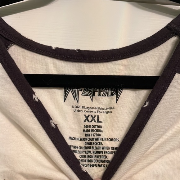 Graphic Muscle Tank Def Leopard - Picture 4 of 5